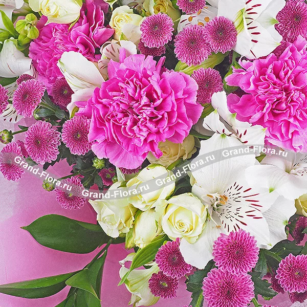 Вальс цветов - букет из кустовой розы, альстромерии и гвоздики